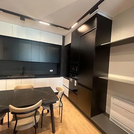 Modern New Near Apartmán Tirana