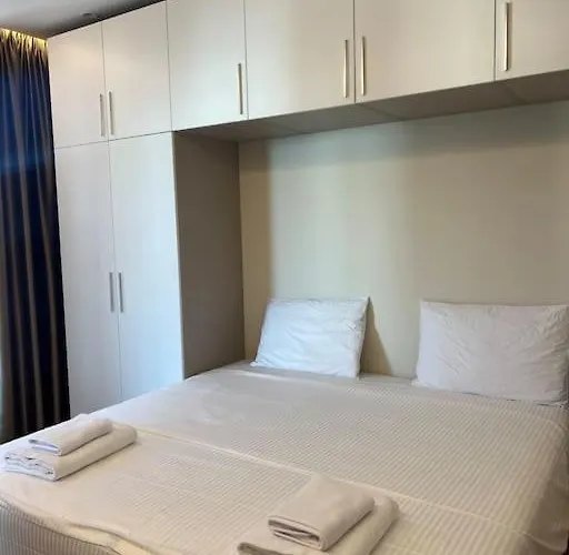 Modern New Near * Tirana